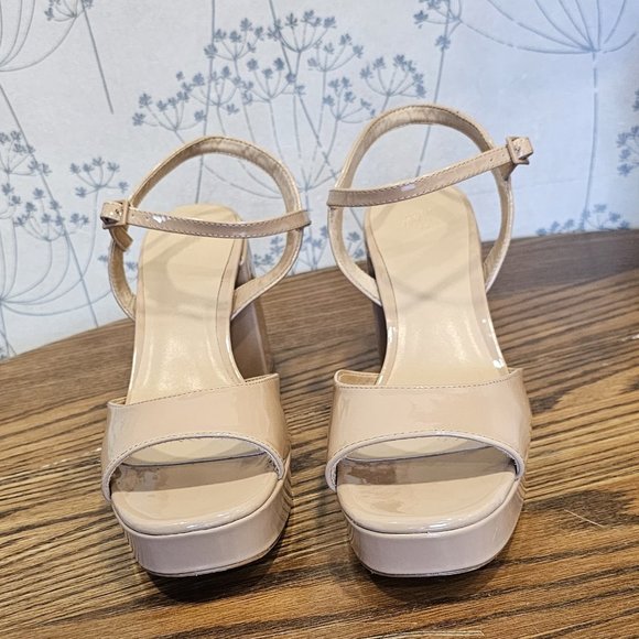 H&M Platform Sandals - Picture 1 of 13